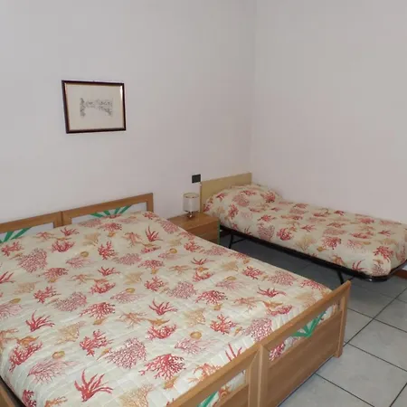 Large With Bbq And Garden Villa Bibione